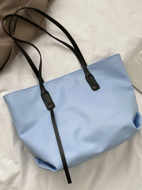 Totte Bag Tote Bag Simple Stylish MV137534  4 cr7534blue_idr_78_000_material_nilon_32x145x275_0_4kg