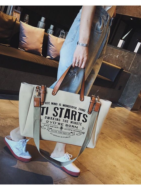 Totte Bag Tote Bag Classic Stylish mv601485  1 elj_5010_detail_canvas_40x16x27_cm_0_55_kg_mendapatkan_tali_panjang_idr_118_000_3