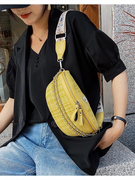 Sling Bag Waist Bag Daisy Kekinian MV805082  9 elj_5082_detail_pu_leather_24x7x13_cm_0_4_kg_tali_panjang_idr_104_000