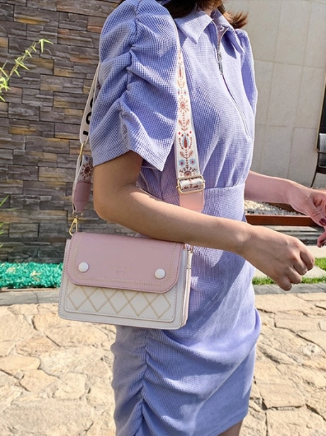 Sling Bag Tas Selempang Fashion Stylish MV302765  10 gt1640_detail_idr_107_000_bahan_pu_ukuran_p21xl8xt14cm_berat_500gram_5