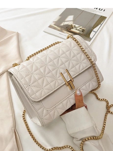 Sling Bag Tas Selempang Stylish Remaja MV601520  1 lt1520_idr_110_000_bahan_pu_ukuran_p22xl9xt17cm_berat_0_5kg_talirantai_white