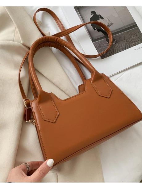 Hand Bag Tas Hand Bag Stylish Classic MV601571  1 lt1571_idr_84_000_bahan_pu_ukuran_p23xl7xt19cm_berat_0_4kg_ada_talpan_brown