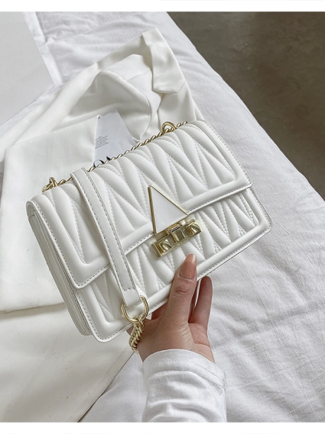 Sling Bag Tas Selempang Modis Stylish MV601623  6 lt1623_idr_105_000_bahan_pu_ukuran_p22xl8xt16cm_berat_0_5kg_ada_talpan_white