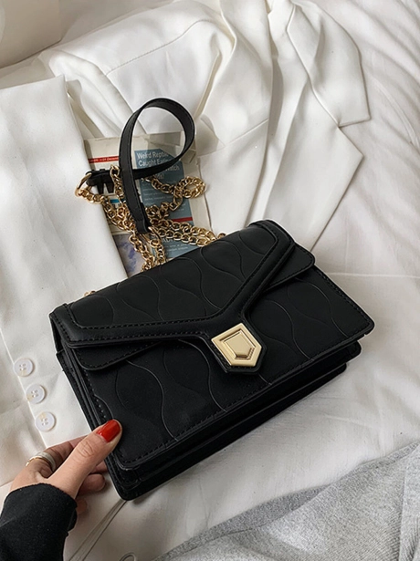 Sling Bag Tas Selempang Modis Elegant MV303128  2 ~item/2021/10/2/bq3128_black_idr_119_ooo_bahan_pu_ukuran_t14xp22xl9cm_berat_0_6kg_talipanjang_nyatu