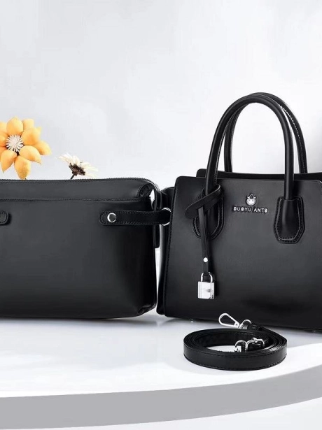 Hand Bag Hand Bag Modis Elegant 2IN1 MV701836  1 ~item/2021/11/10/jt1836_2in1_idr_198_000_material_pu_size_l26xh19xw11cm_weight_750gr_color_black