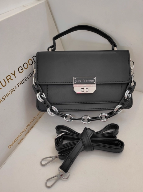 Sling Bag Tas Selempang Elegant Fashion MV601925  8 ~item/2021/11/2/lt1925_sale_idr_74_000_bahan_pu_ukuran_p22xl9xt14cm_berat_0_55kg_ada_talpan_black