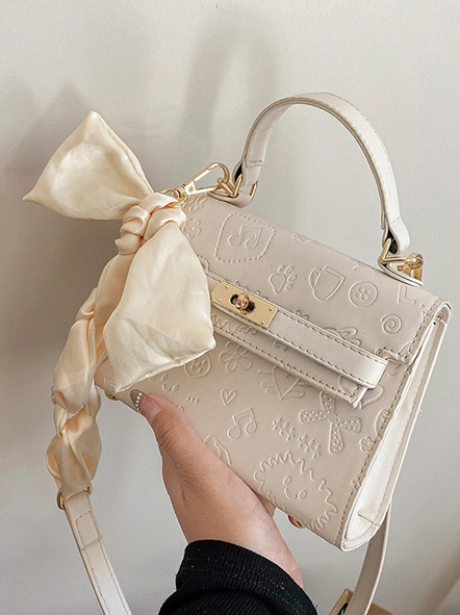 Sling Bag Tas Selempang Fashion Elegant MV303145  3 ~item/2021/11/22/bq3145_white_idr_118_ooo_bahan_pu_ukuran_t13xp19xl7cm_berat_0_4kg_include_tali_panjang