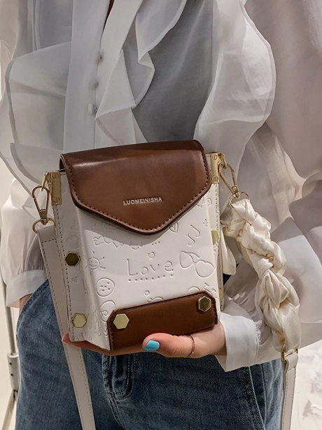 Sling Bag Tas Sling Phone Fashion Elegant Kekinian MV111878  8 ~item/2021/11/24/gt1878_detail_idr_110_000_bahan_pu_ukuran_p16xl10xt16cm_berat_380gram_7