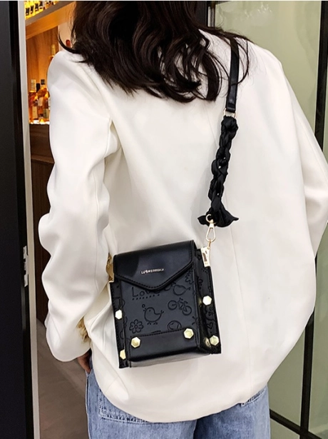 Sling Bag Tas Sling Phone Fashion Elegant Kekinian MV111878  1 ~item/2021/11/24/gt1878_detail_idr_110_000_bahan_pu_ukuran_p16xl10xt16cm_berat_380gram_8