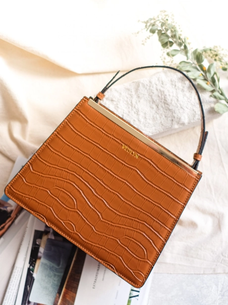 Hand Bag Vedlyn Kate T Croco 5 ~item/2021/11/24/photo_3_vedlyn_kate_t_croco