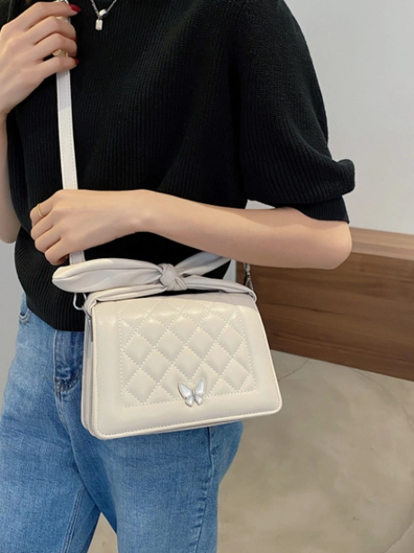 Sling Bag Tas Selempang Fashion Butterfly MV303149  3 ~item/2021/11/8/bq3149_beige_idr_112_ooo_bahan_pu_ukuran_t14xp20xl9cm_berat_0_4kg_include_tali_panjang