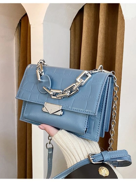 Sling Bag Tas Selempang Fashion Kekinian MV707650  5 ~item/2021/9/23/jtf7650_idr_70_000_material_pu_size_l20xh14xw8cm_weight_500gr_color_blue