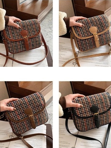 Sling Bag Tas Selempang Kece Stylish MV805536  7 ~item/2021/9/29/elj_5536_detail_pu_leather_22x6x15cm_0_5kg_mendapatkan_tali_panjang_idr_118_000_4