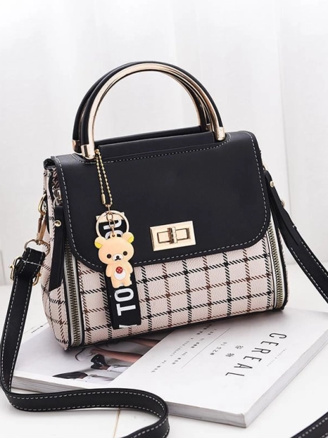 Hand Bag Hand Bag Fashion Cantik Elegant MV701024  1 ~item/2021/9/29/jtf1024_idr_68_000_material_pu_size_l20xh15xw11cm_weight_600gr_color_black