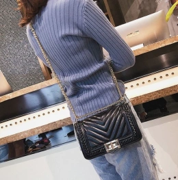 Sling Bag Tas Selempang model Pesta Fashion Kekinian MV7015852  