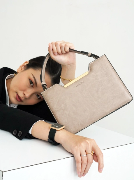 Hand Bag vedlyn carla tas selempang wanita terbaru model hand bag 4 ~item/2023/2/4/carla_khaki_3