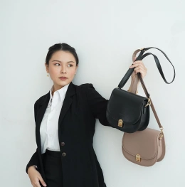 Sling Bag Vedlyn sharon tas selempang wanita dengan warna yang kekinian 